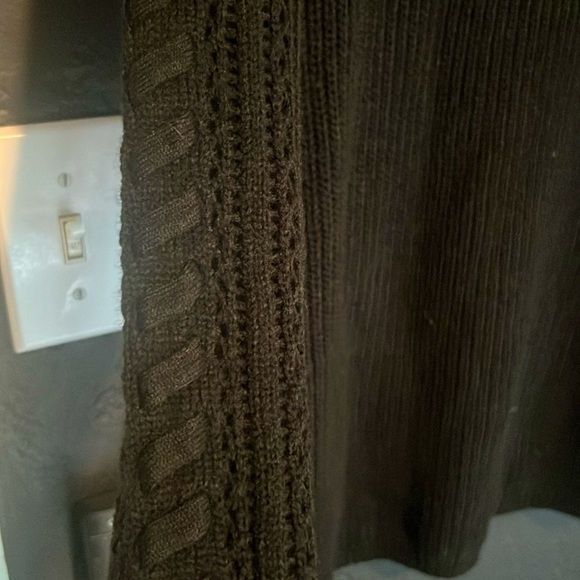 St John’s Bay - black knitted sweater - Picture 3 of 3